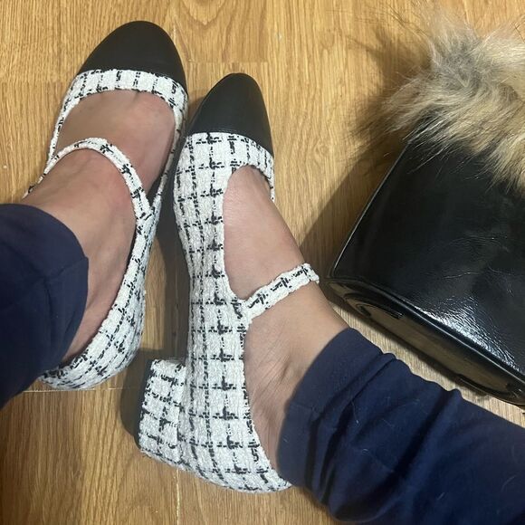 CREAM / BLACK SHORT HEEL MARYJANE - Picture 7 of 8